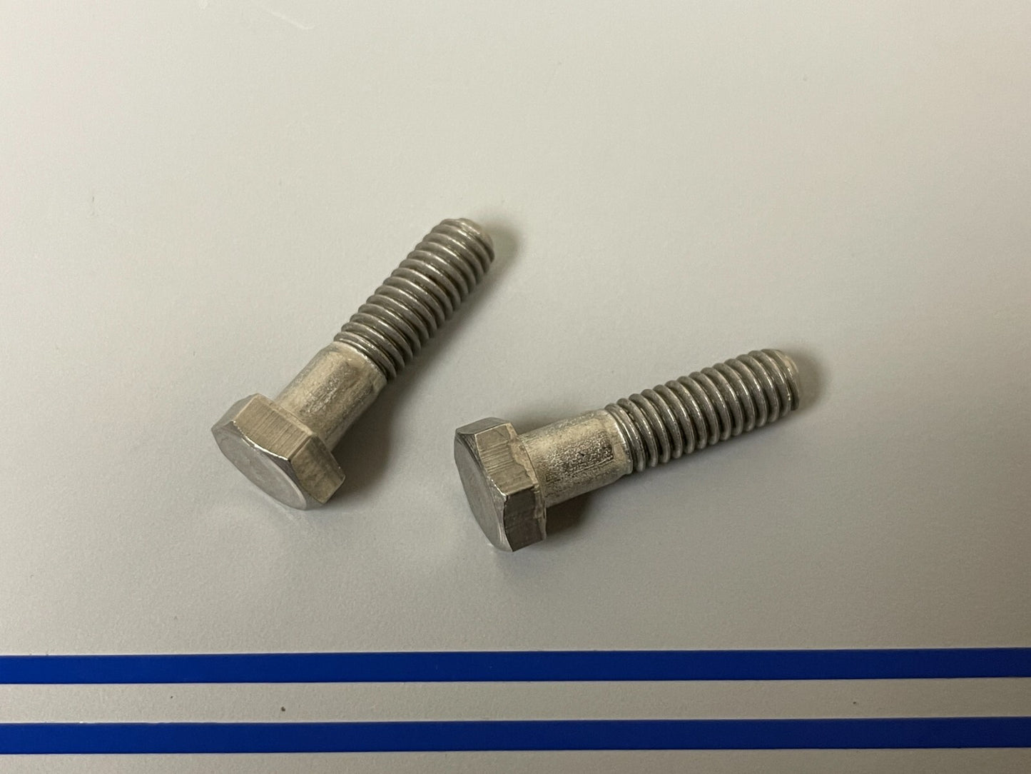 *NEW OEM* (LOT OF 2) 0810 OMC Johnson Evinrude Screw 306503 0306503
