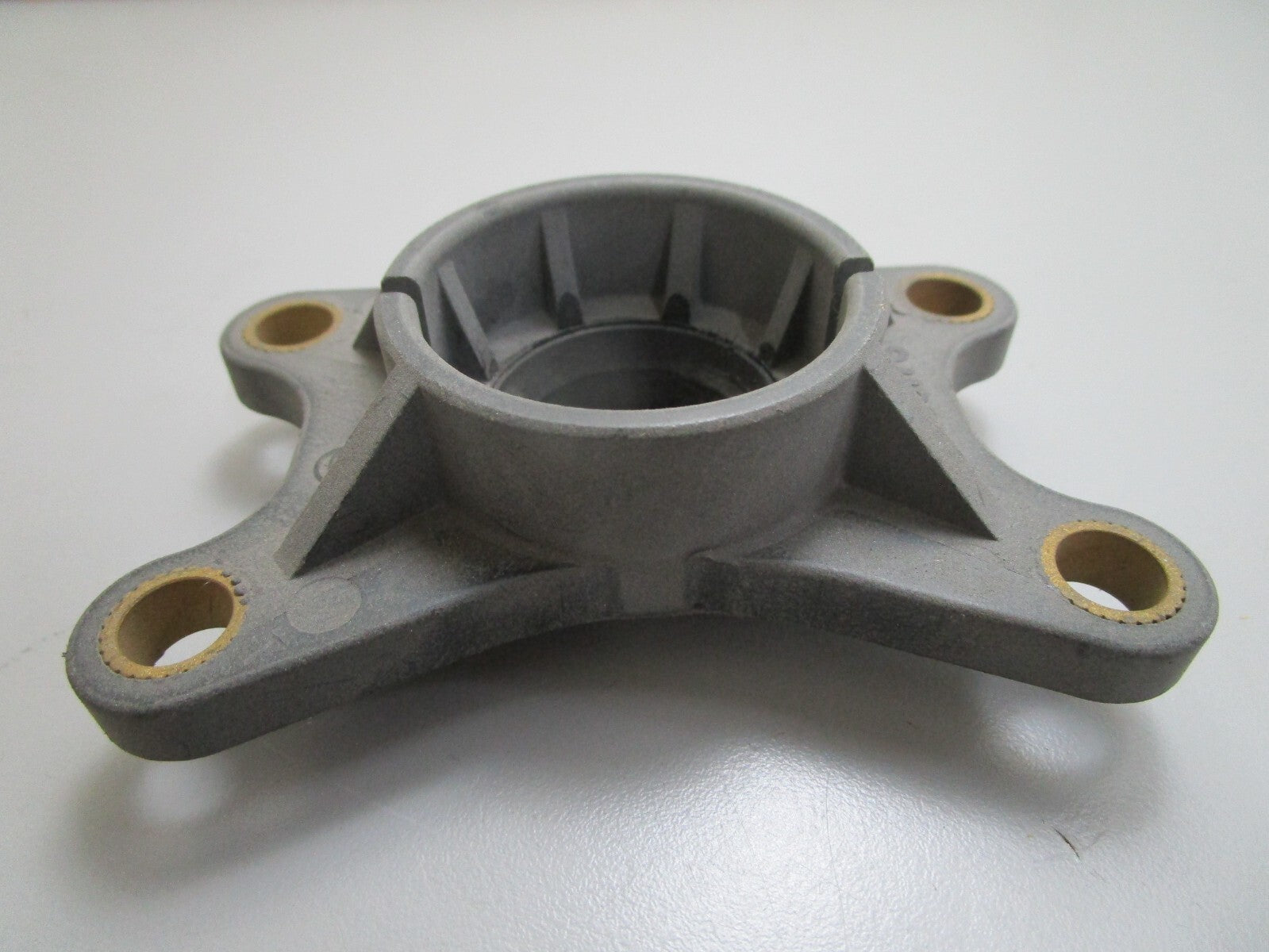 *NEW OEM* 0820 OMC Johnson Evinrude Guide & Seal 986176 0986176