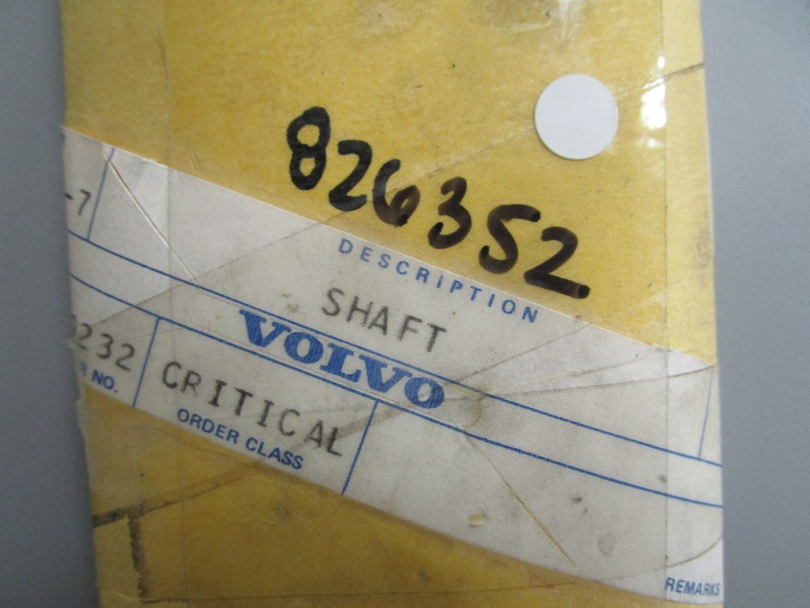 *NEW OEM* 0810 Volvo Penta Shaft 826352