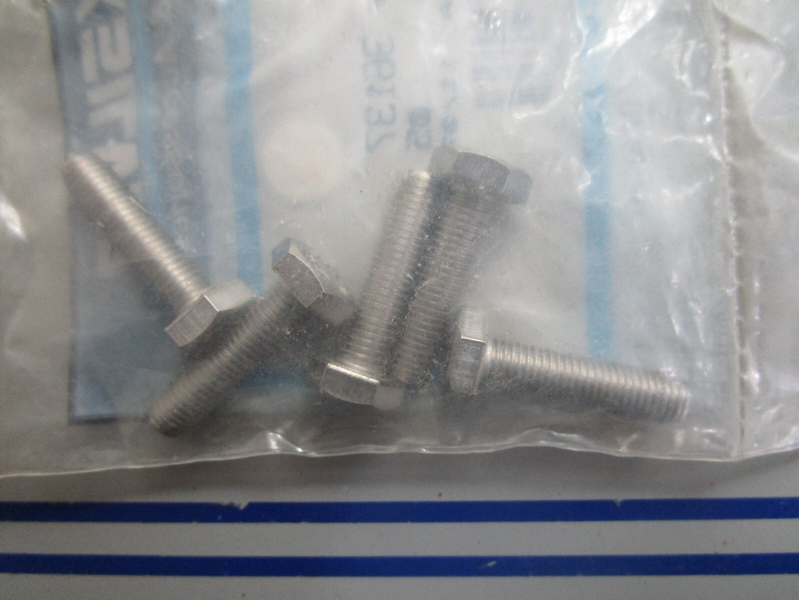*NEW OEM* (LOT OF 5) 0810 Mercury Quicksilver Screw 10-36137