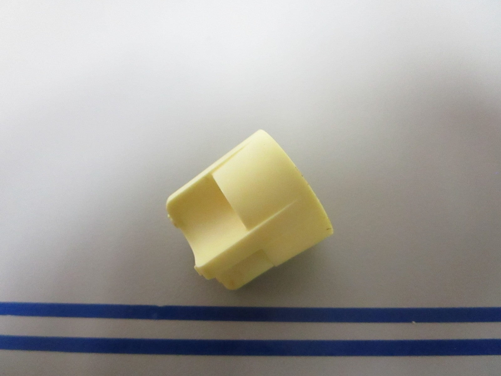 NEW OEM 205231 0205231 OMC Johnson Evinrude Adjustment Knob 0720