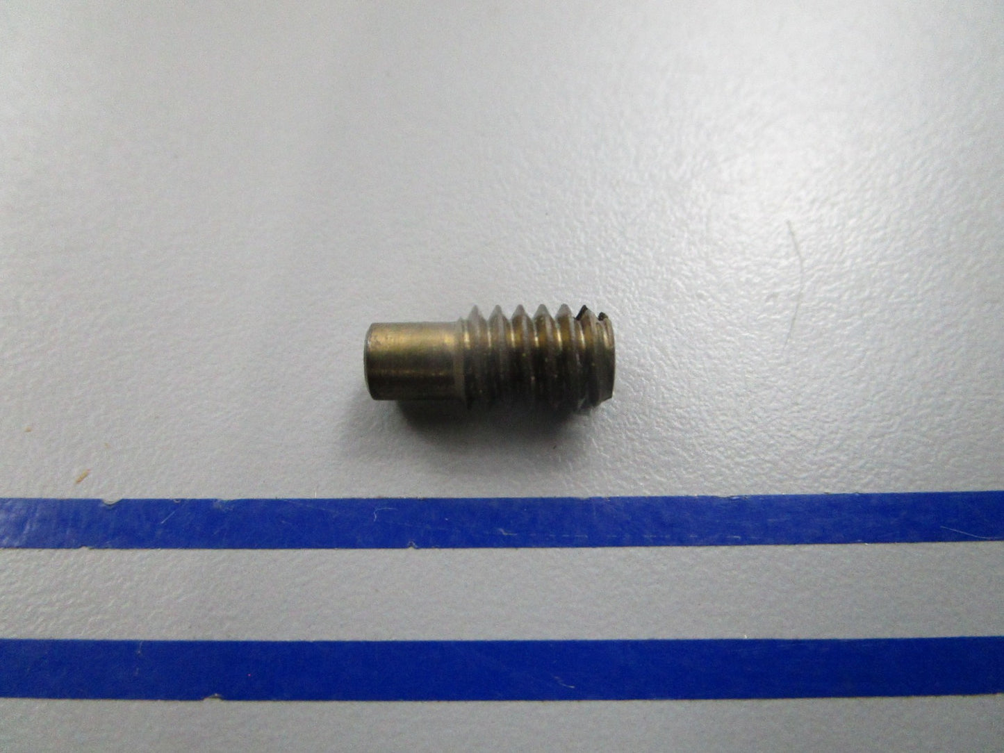 NEW OEM 315321 0315321 OMC Johnson Evinrude 56B Orifice Plug 0810