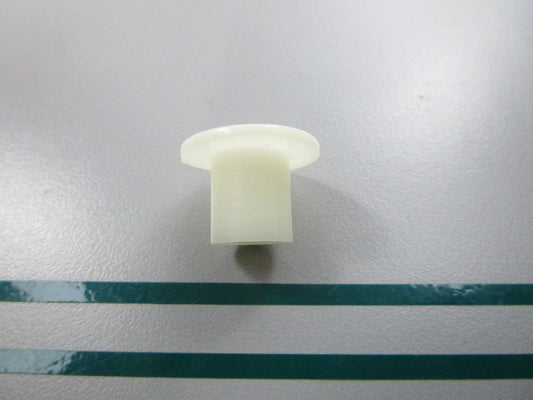 NEW OEM 311489 0311489 OMC Johnson Evinrude Handle Bushing 0810