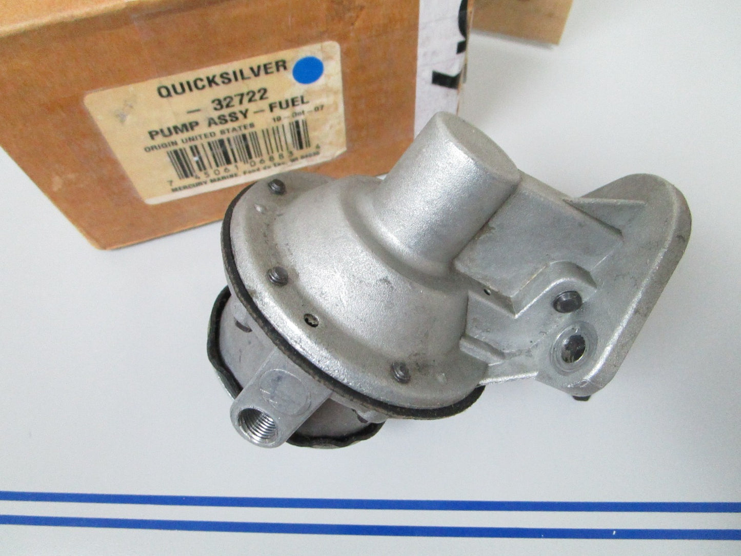 NEW OEM 32722 Mercury Quicksilver Fuel Pump Assembly 0720