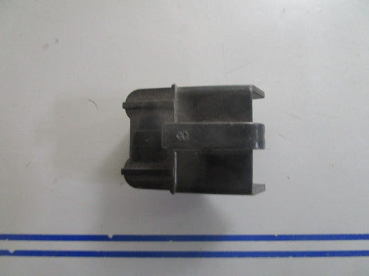 *NEW OEM* 0810 OMC Johnson Evinrude Latch 435818 0435818