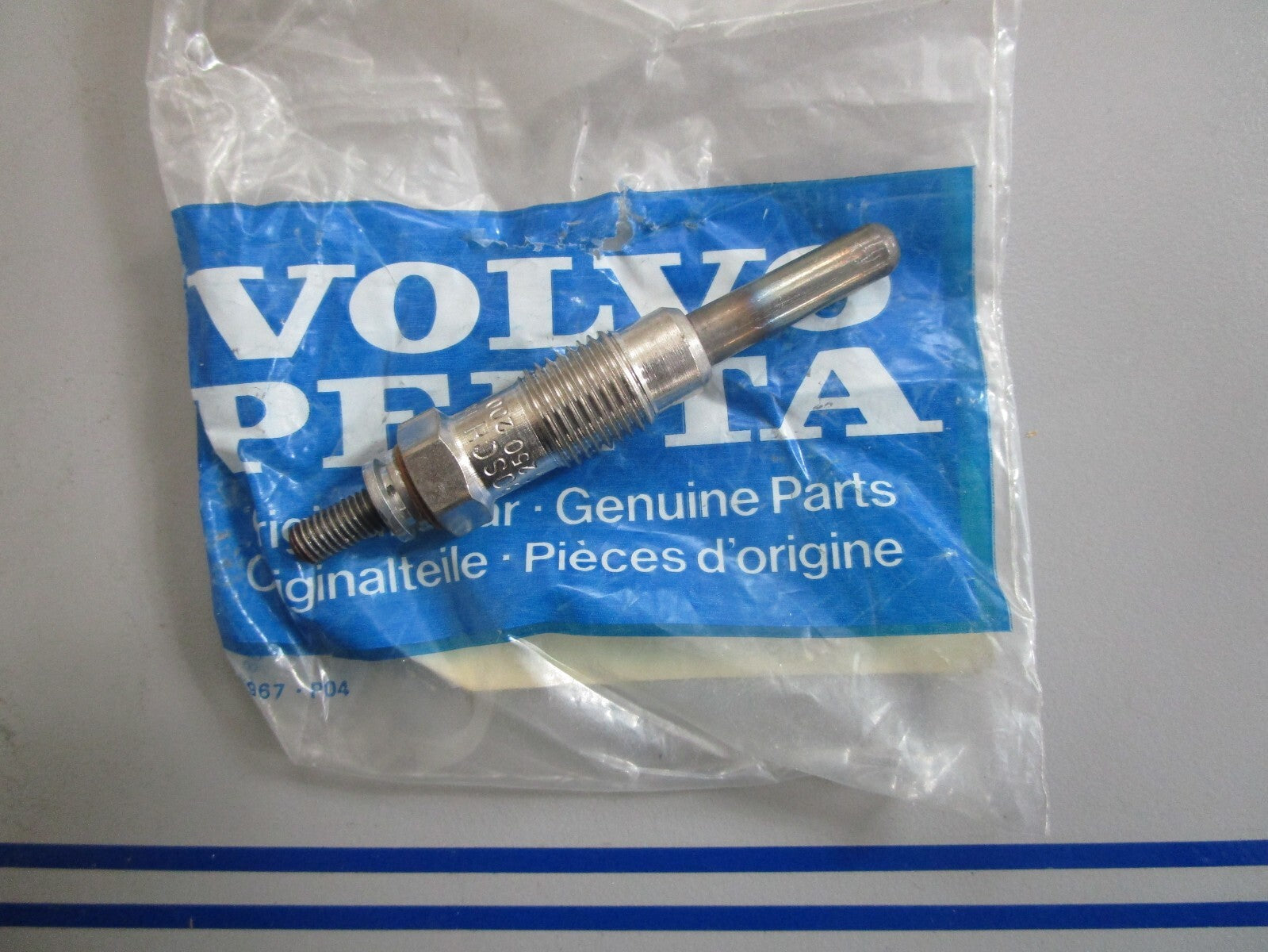 *NEW OEM* 0820 Volvo Penta Glow Plug 829857