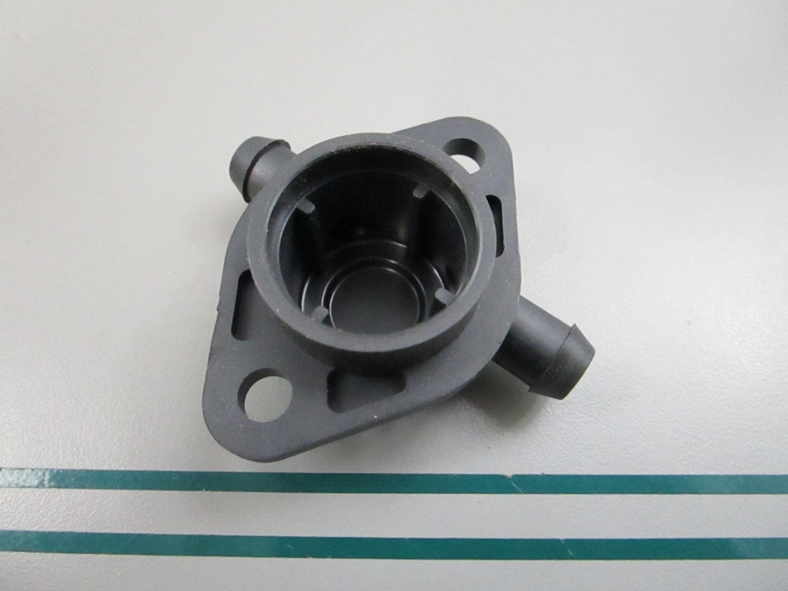 NEW OEM 344969 0344969 OMC Johnson Evinrude Housing 0810