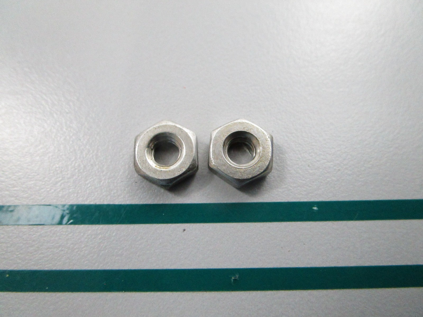 NEW OEM (LOT OF 2) 328712 0328712 OMC Johnson Evinrude Nut 0810