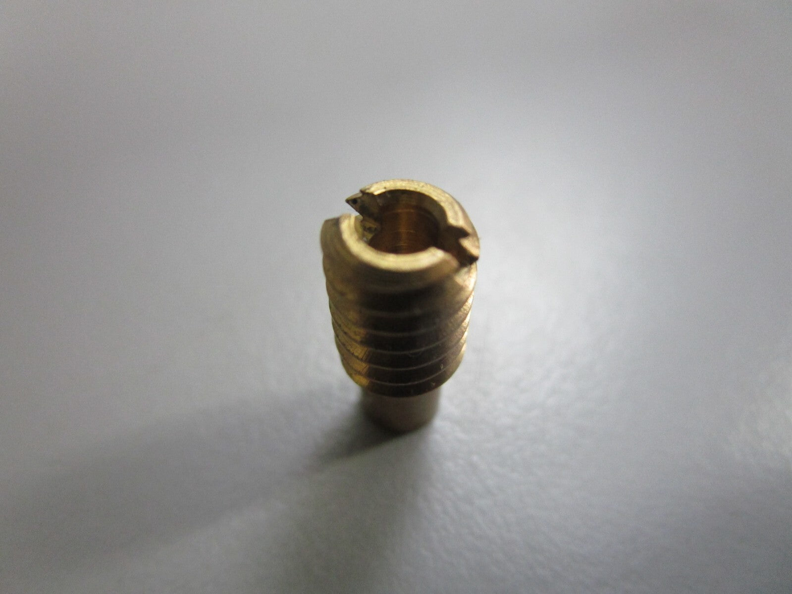 *NEW OEM* 0810 OMC Johnson Evinrude Orifice 324020 0324020