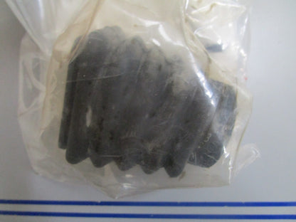 *NEW OEM* 0810 OMC Johnson Evinrude Grommet 336384 0336384