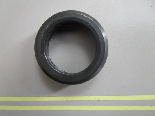 *NEW OEM* 0810 Volvo Penta Retainer Nut 1581184