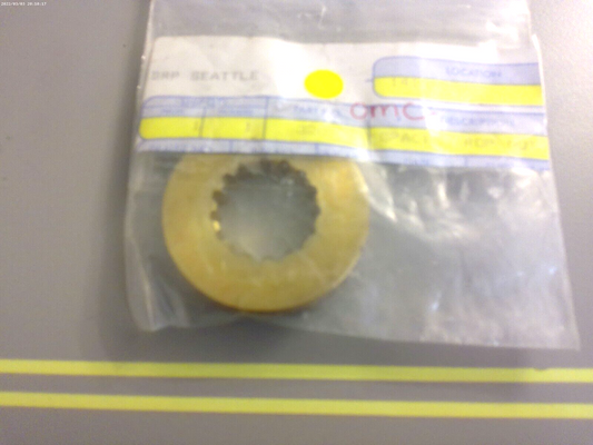 *NEW OEM* 0750 OMC Johnson Evinrude SPACER PROP NUT 320570 0320570