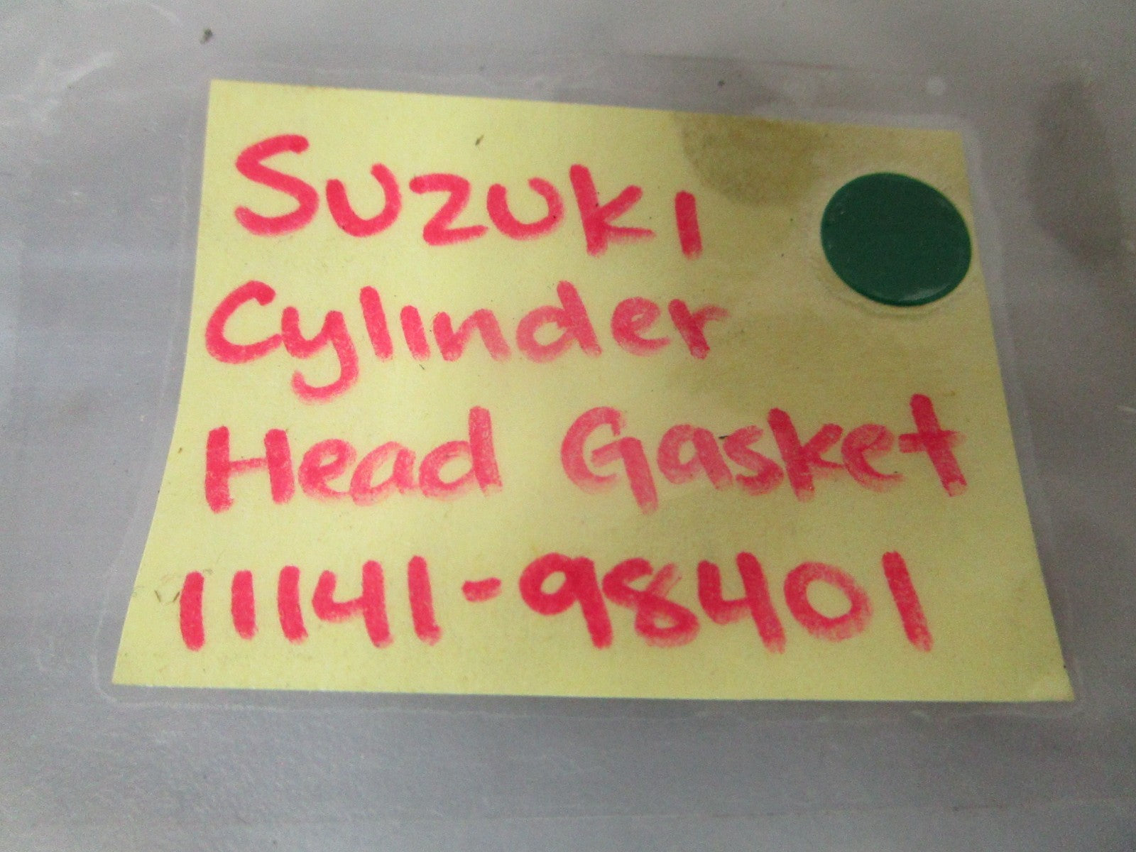 NEW OEM 11141-98401 Suzuki Cylinder Head Gasket 0810
