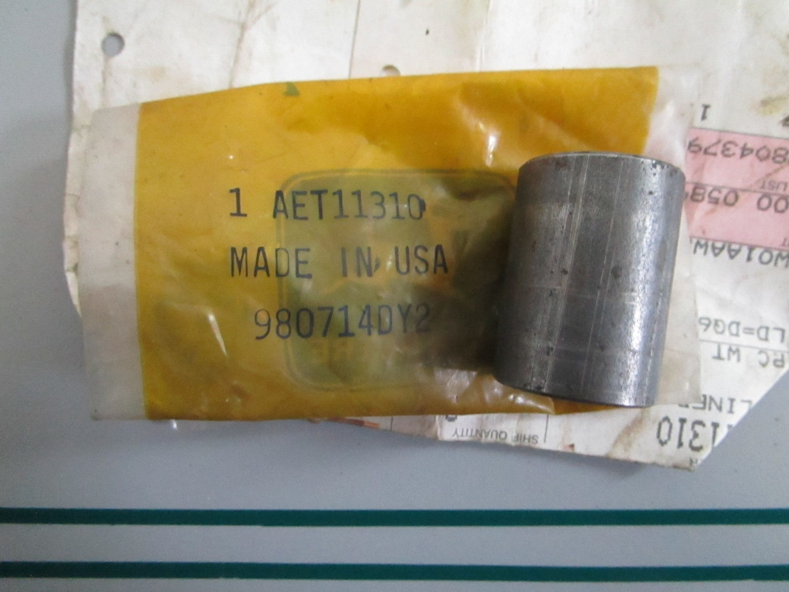 NEW OEM AET11310 John Deere Splined Coupling 0820