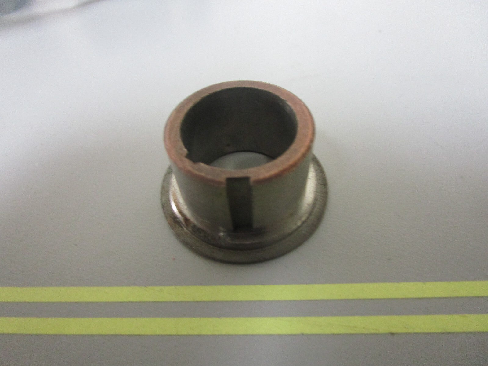 *NEW OEM* 0810 OMC Johnson Evinrude Front Gear Bearing 303380 0303380