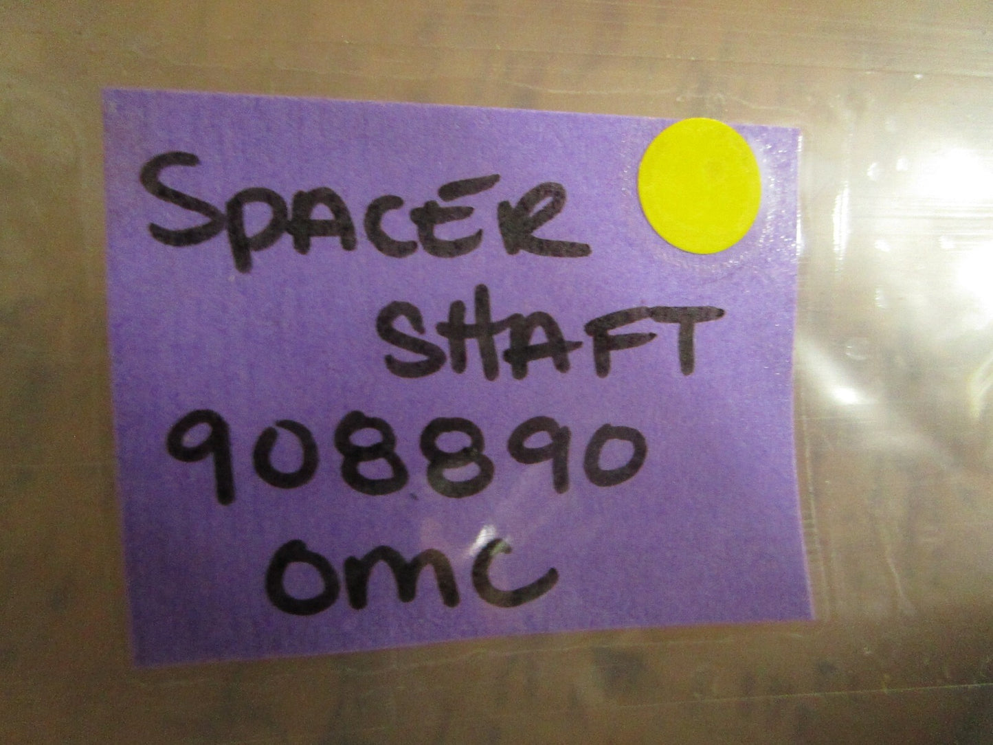 *NEW OEM* 0810 OMC Johnson Evinrude Spacer Shaft 908890 0908890