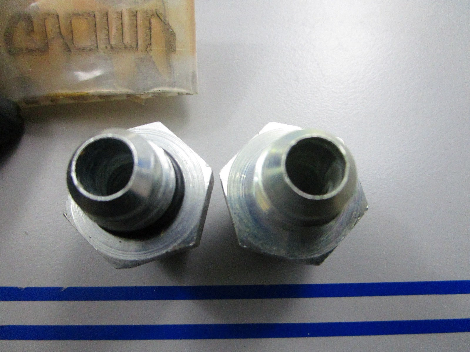 *NEW OEM* (LOT OF 2) 0810 Crown Connector Fitting 064004-004
