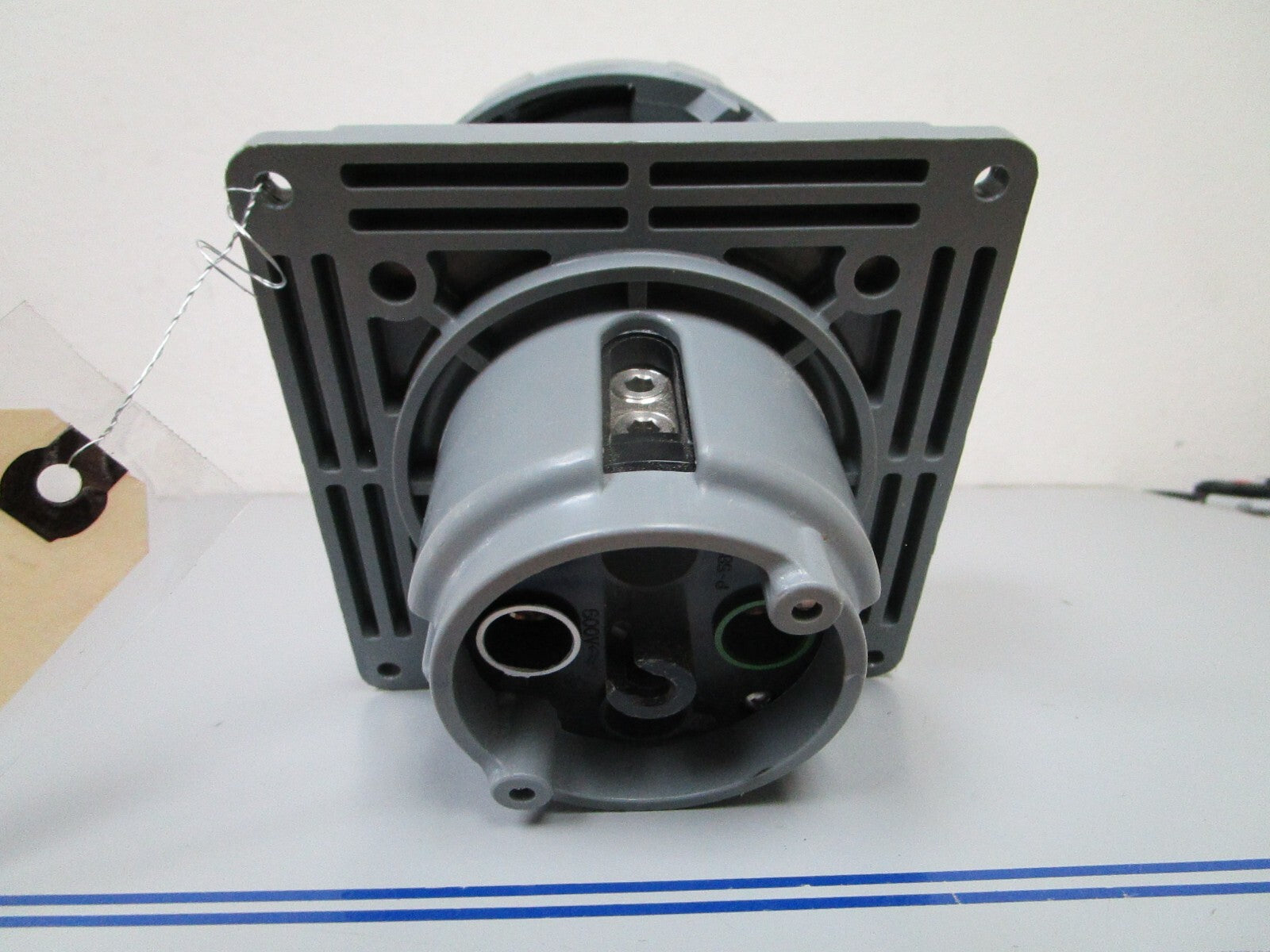 *NEW* 0720 Hubbell 125/250 VAC 100amp 4 Pin Inlet Receptacle M4100B12R