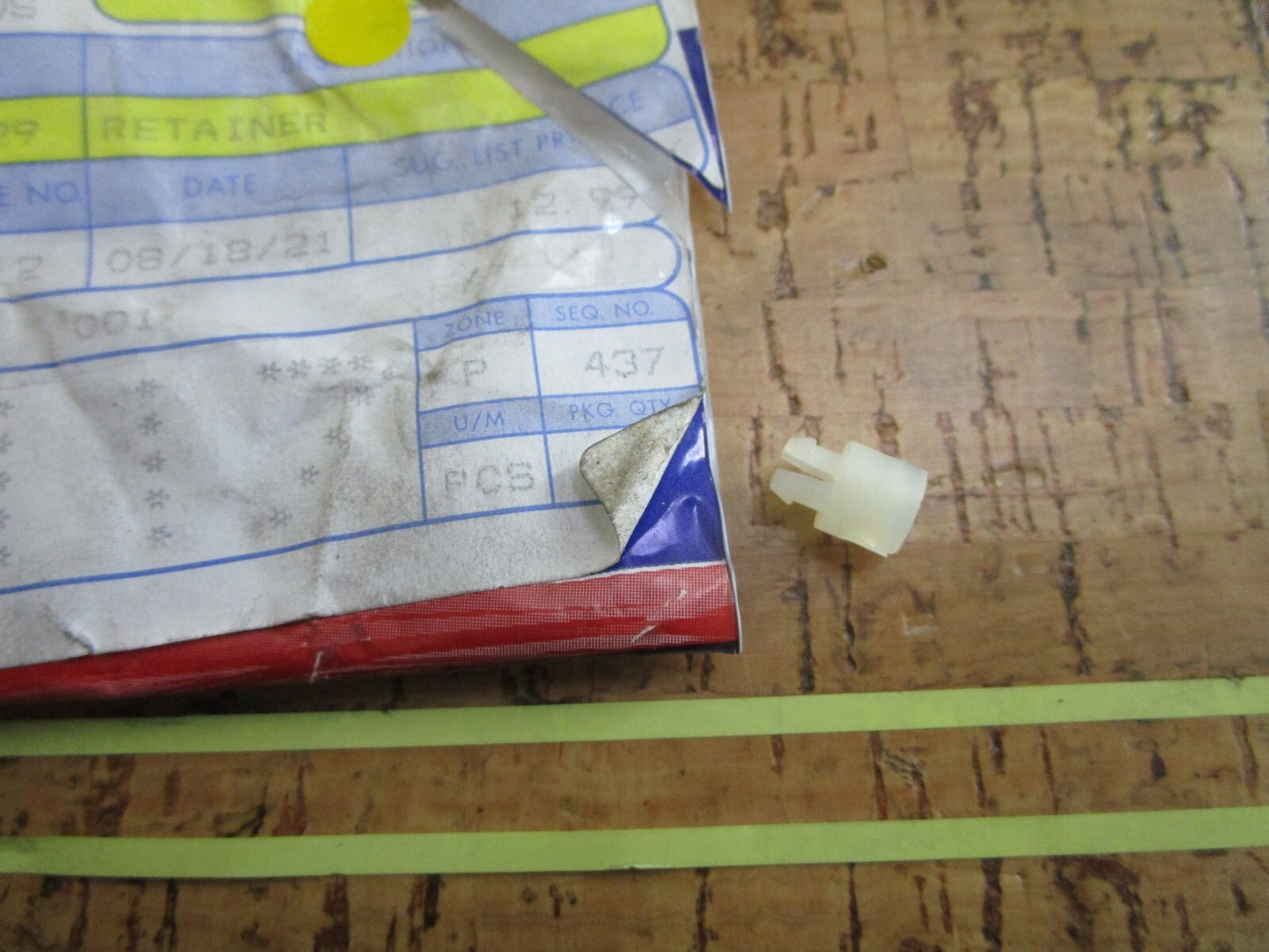 *NEW OEM* 0810 OMC Johnson Evinrude Retainer 313329 0313329