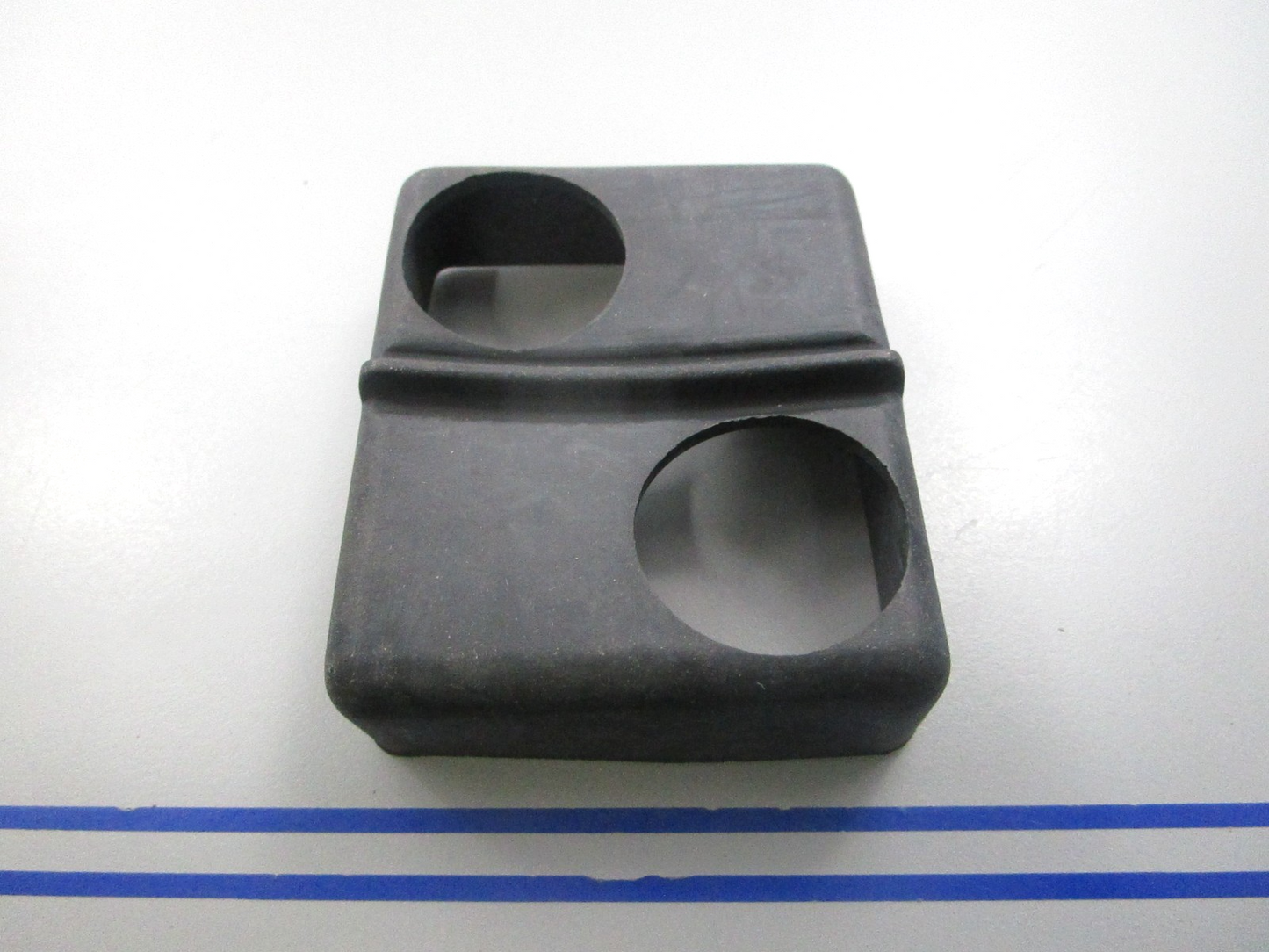 NEW OEM 842695 Volvo Penta Rubber Garter 0810
