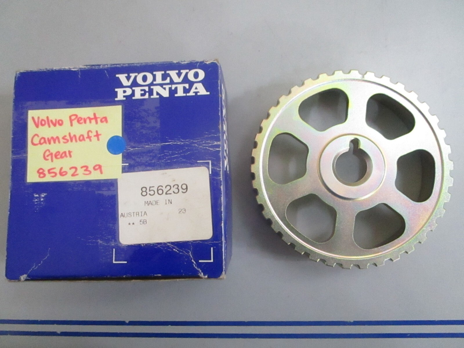 *NEW OEM* 0820 Volvo Penta Camshaft Gear 856239