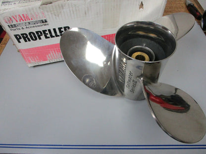 *NEW OEM* 0720 Yamaha Saltwater Series 3 LH SS 15 ¾ x 15 Propeller 6D1-45976-00