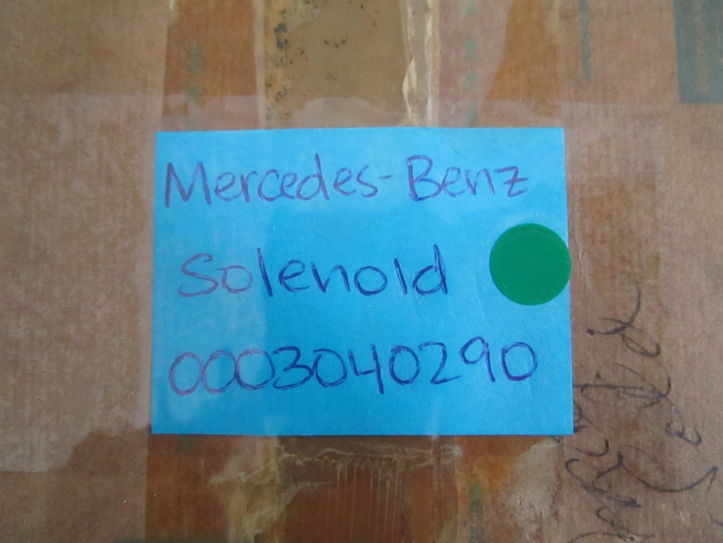 NEW OEM 0003040290 Mercedes-Benz Solenoid 0820