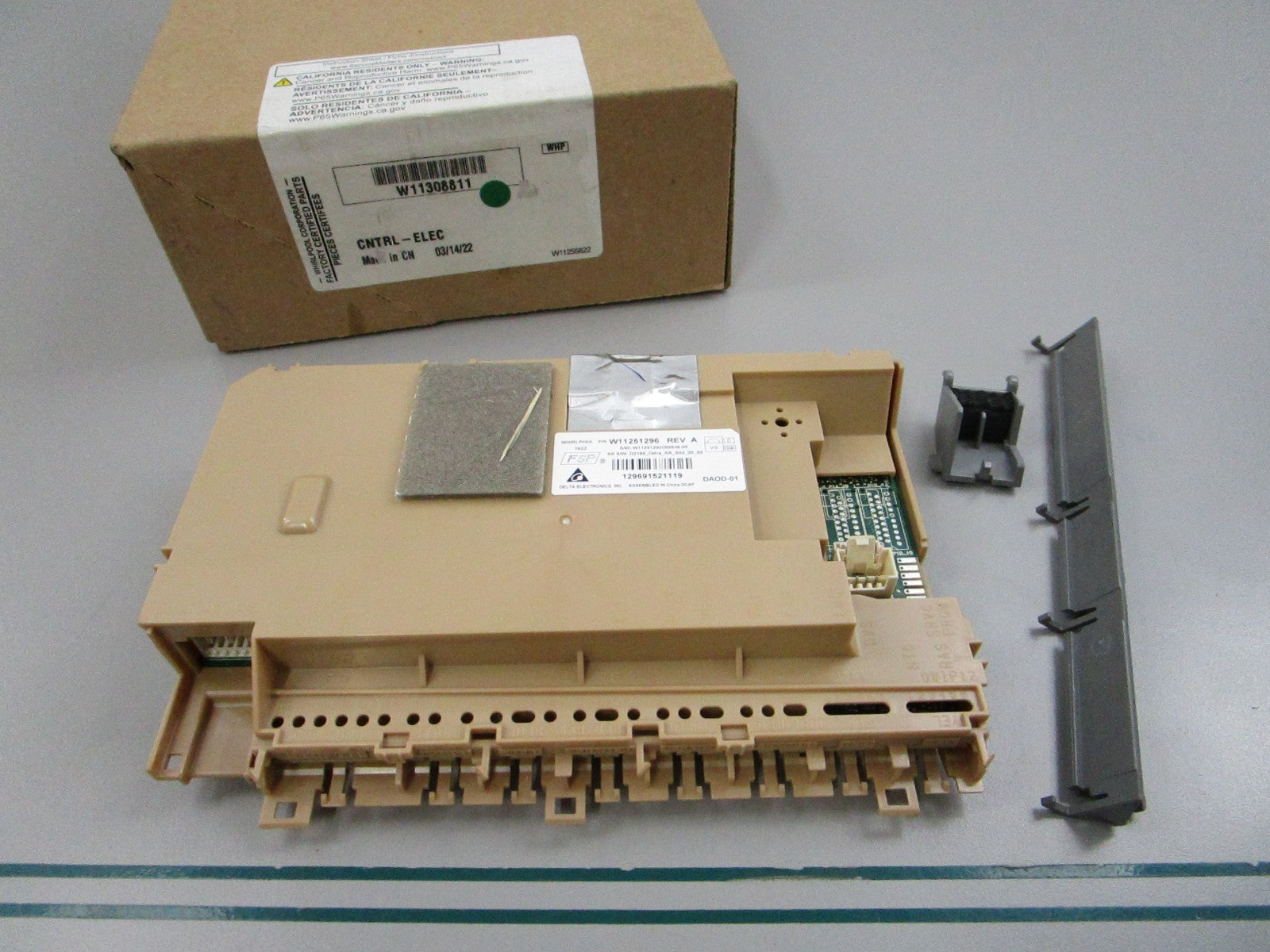 NEW OEM W11308811 Whirlpool Electronic Control Board 0810