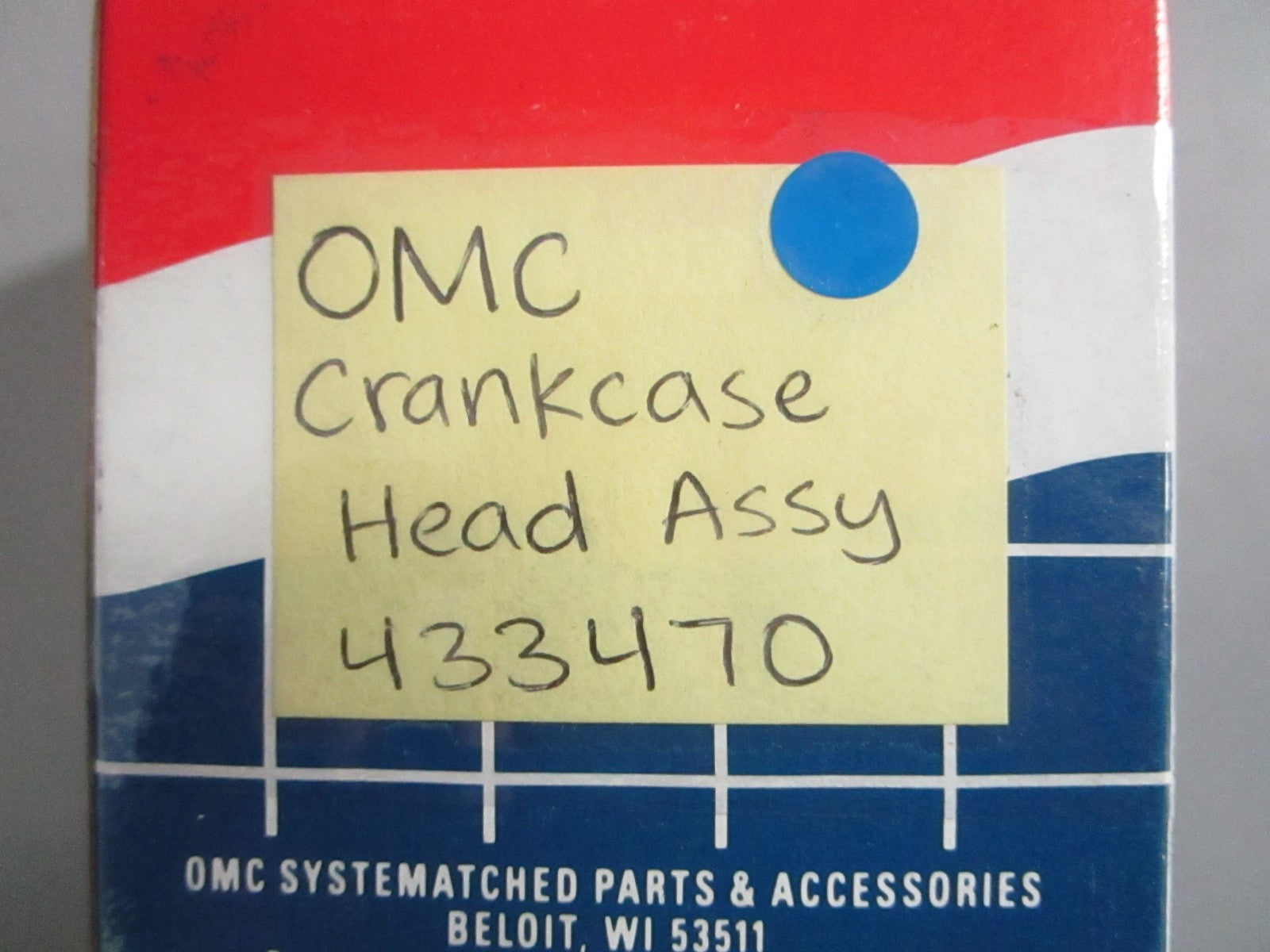 NEW OEM 433470 0433470 335498 OMC Johnson Evinrude Crankcase Head Assy 0820