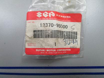 *NEW OEM* 0810 Suzuki Needle Valve 13370-95D00