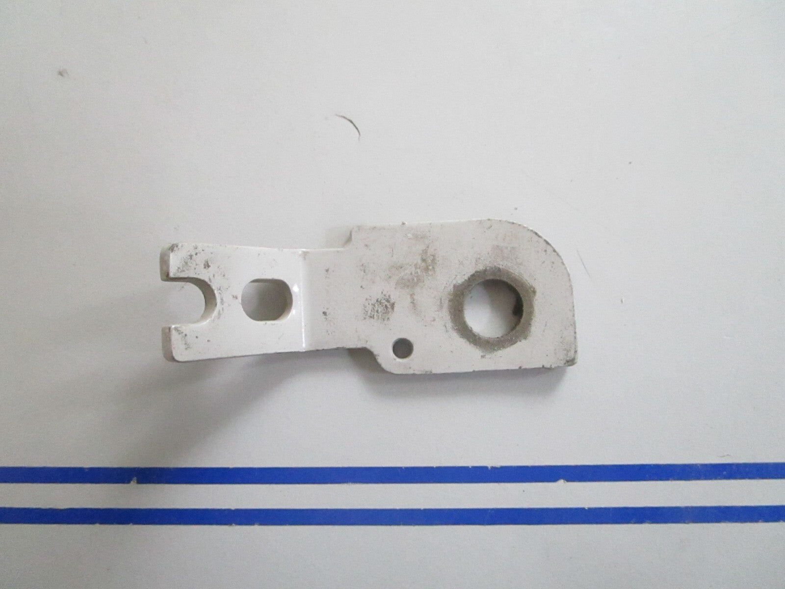 *NEW OEM* 0810 OMC Johnson Evinrude Reverse Lock Spring Retainer 323593 0323593