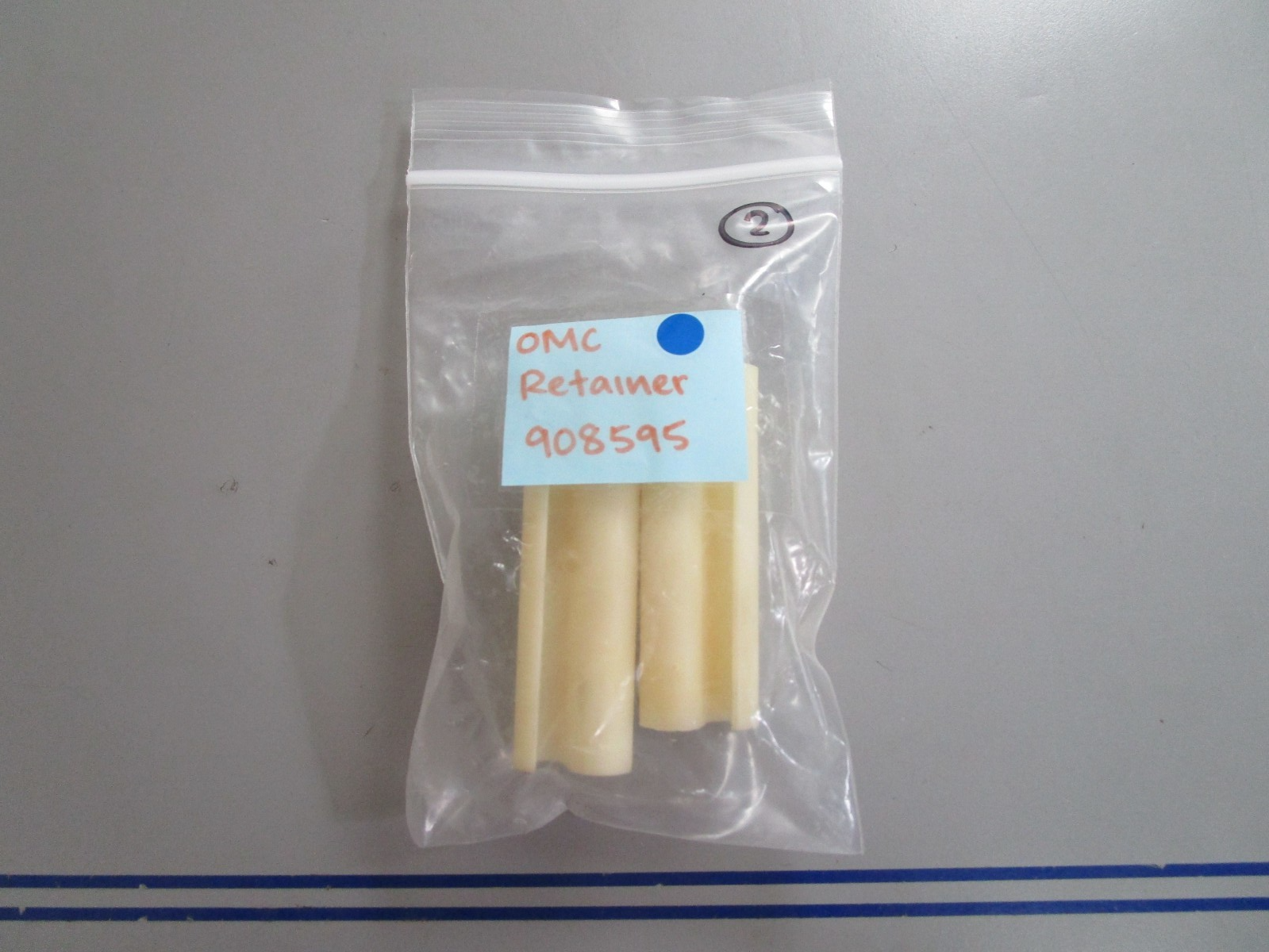 *NEW OEM* 0770 OMC Johnson Evinrude Retainer 908595 0908595