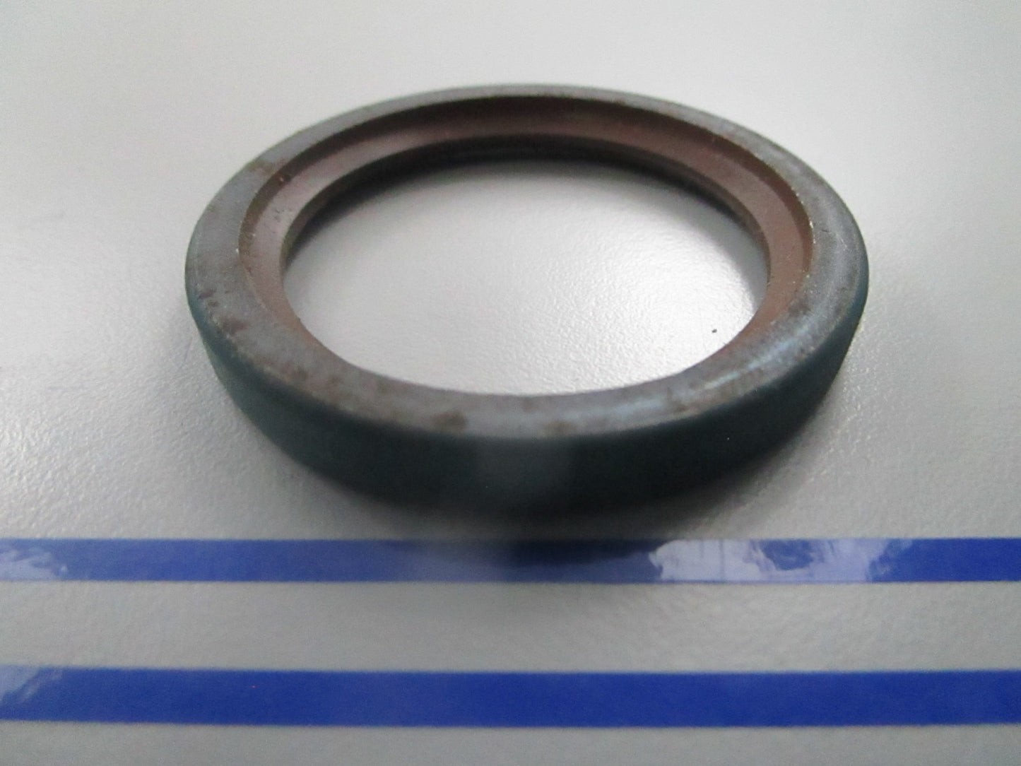 *NEW OEM* 0810 OMC Johnson Evinrude Crankcase Seal 339620 0339620