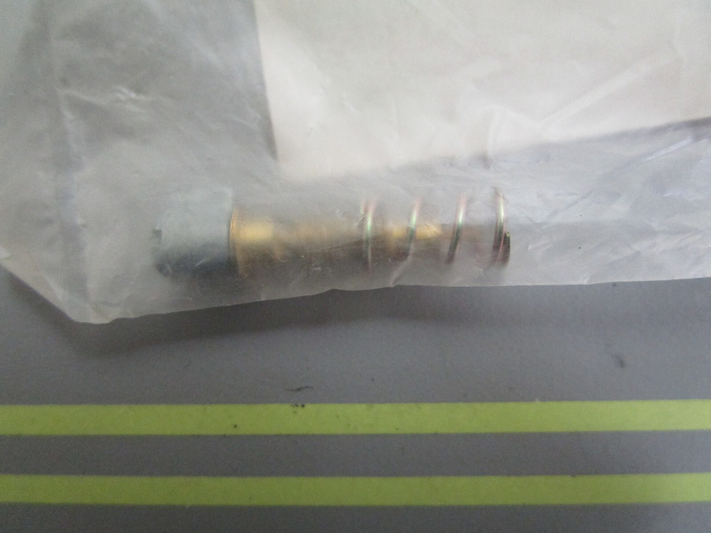 *NEW OEM* 0810 Honda Carburetor Screw 16016-ZH8-W01