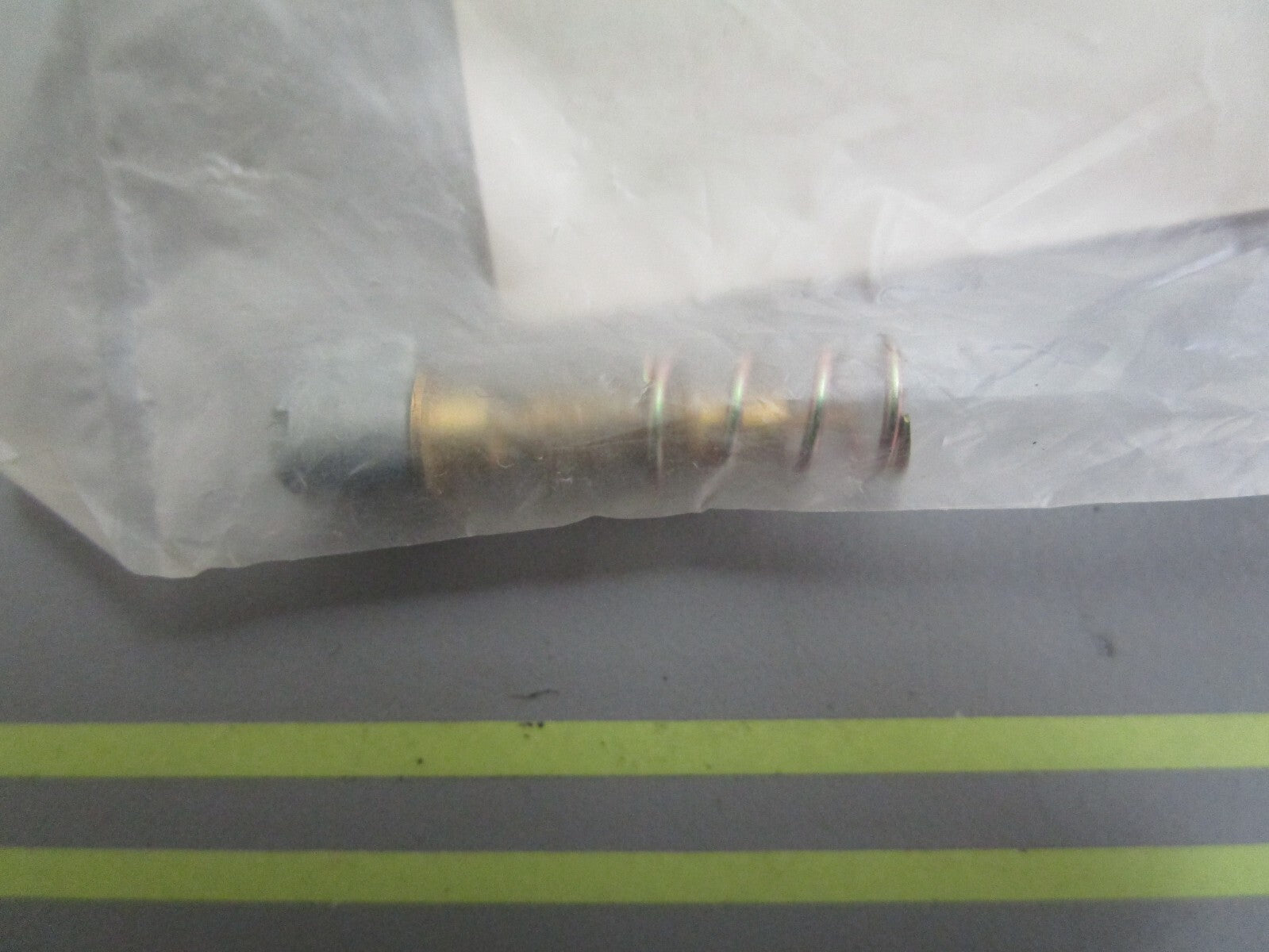 *NEW OEM* 0810 Honda Carburetor Screw 16016-ZH8-W01