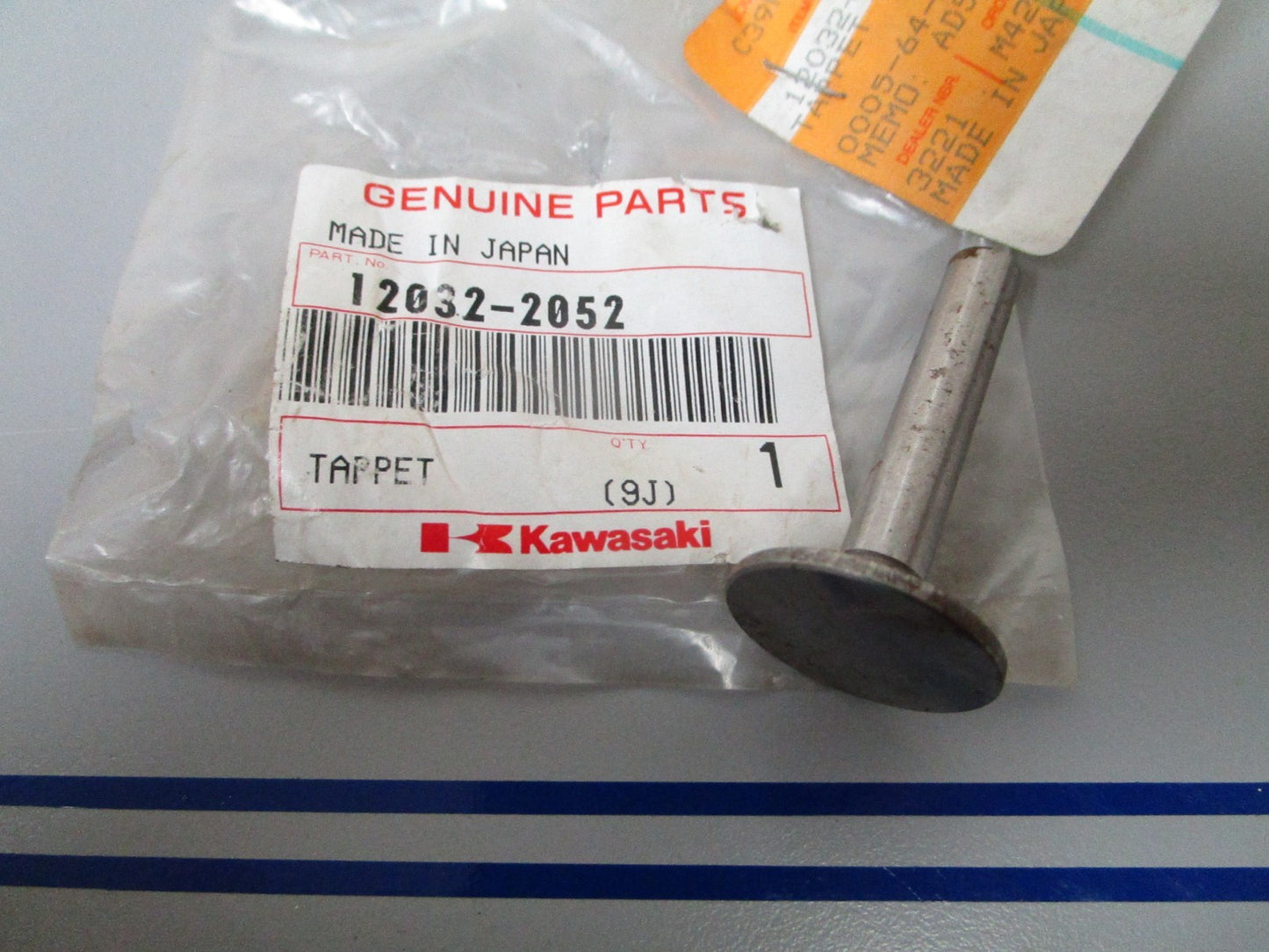 NEW OEM 12032-2052 Kawasaki Tappet 0720