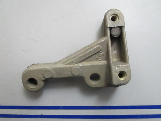 *NEW OEM* 0820 OMC Johnson Evinrude Bracket 318366 0318366