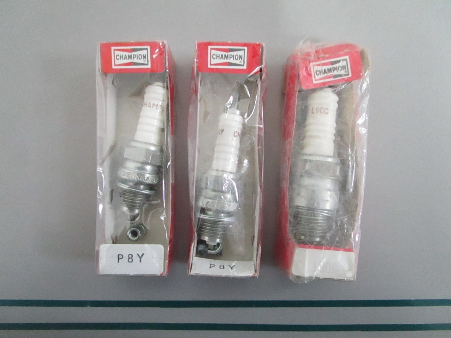 NEW OEM (LOT OF 3) P8Y Champion Spark Plug 0820