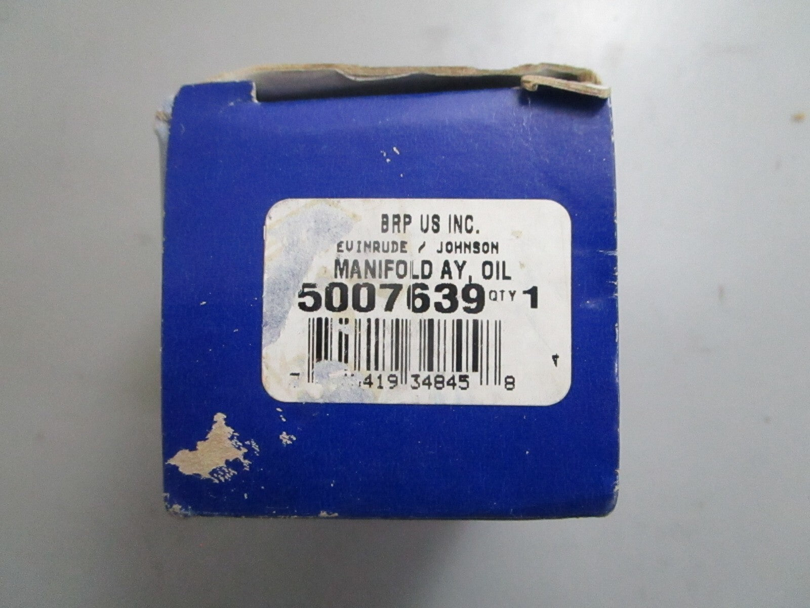 *NEW OEM* 0820 OMC Johnson Evinrude Oil Manifold Ay 5007639