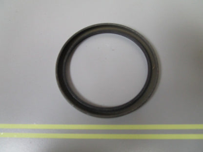 *NEW OEM* 0810 OMC Johnson Evinrude Oil Seal 310649 0310649