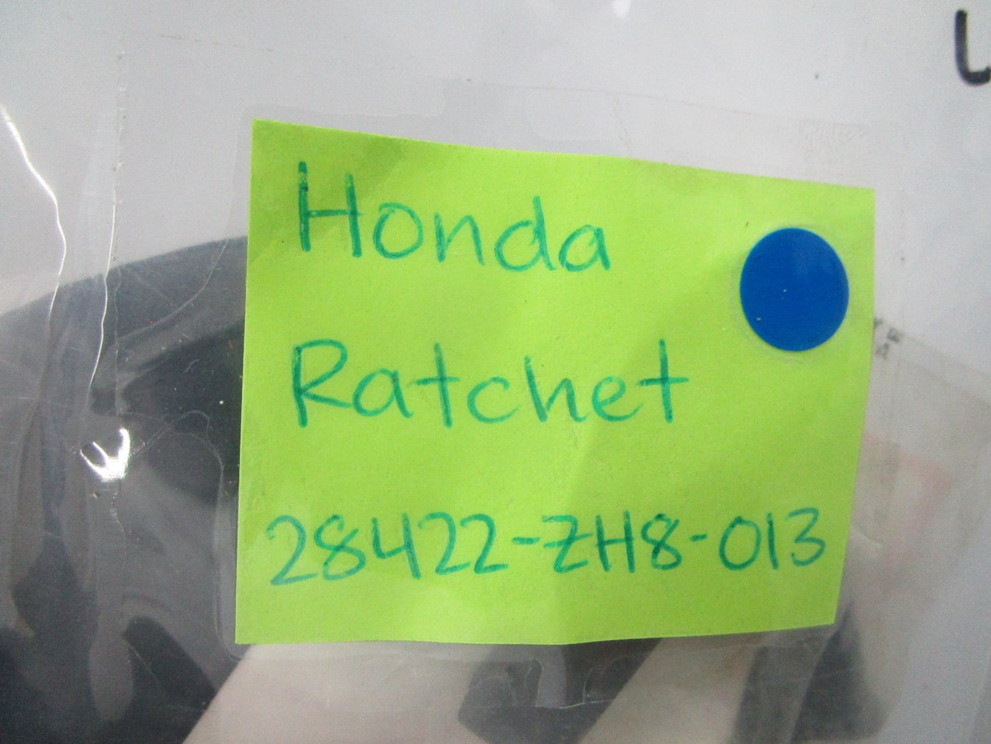 NEW OEM (LOT OF 2) Honda 28422-ZH8-013 Ratchet 0810