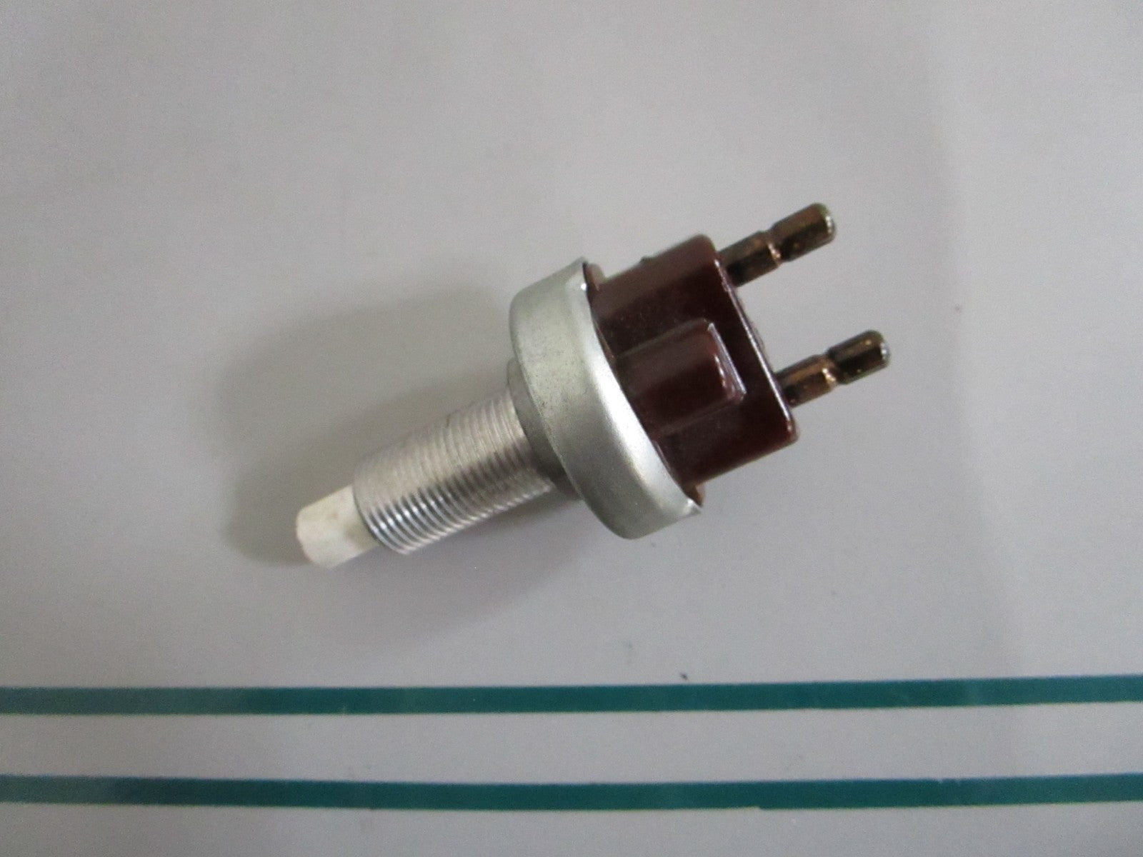 NEW OEM 0005453509 Mercedes-Benz Brake Light Switch 0820
