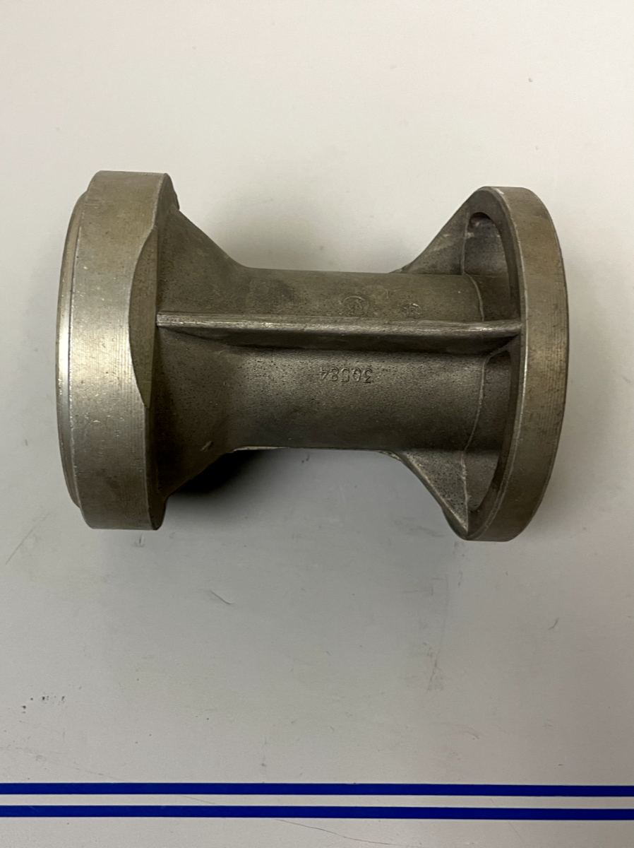 *NEW OEM* 0670 Mercury Quicksilver Bearing Carrier