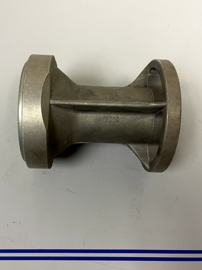 *NEW OEM* 0670 Mercury Quicksilver Bearing Carrier