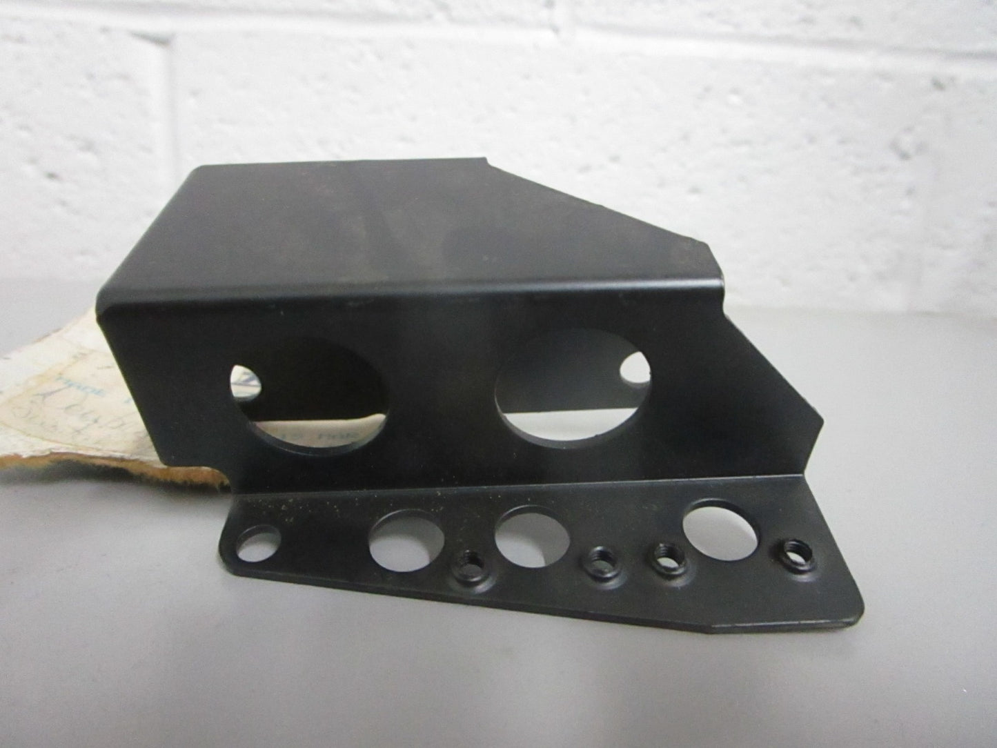 NEW OEM 824930 3 Mercury Quicksilver Bracket 0820