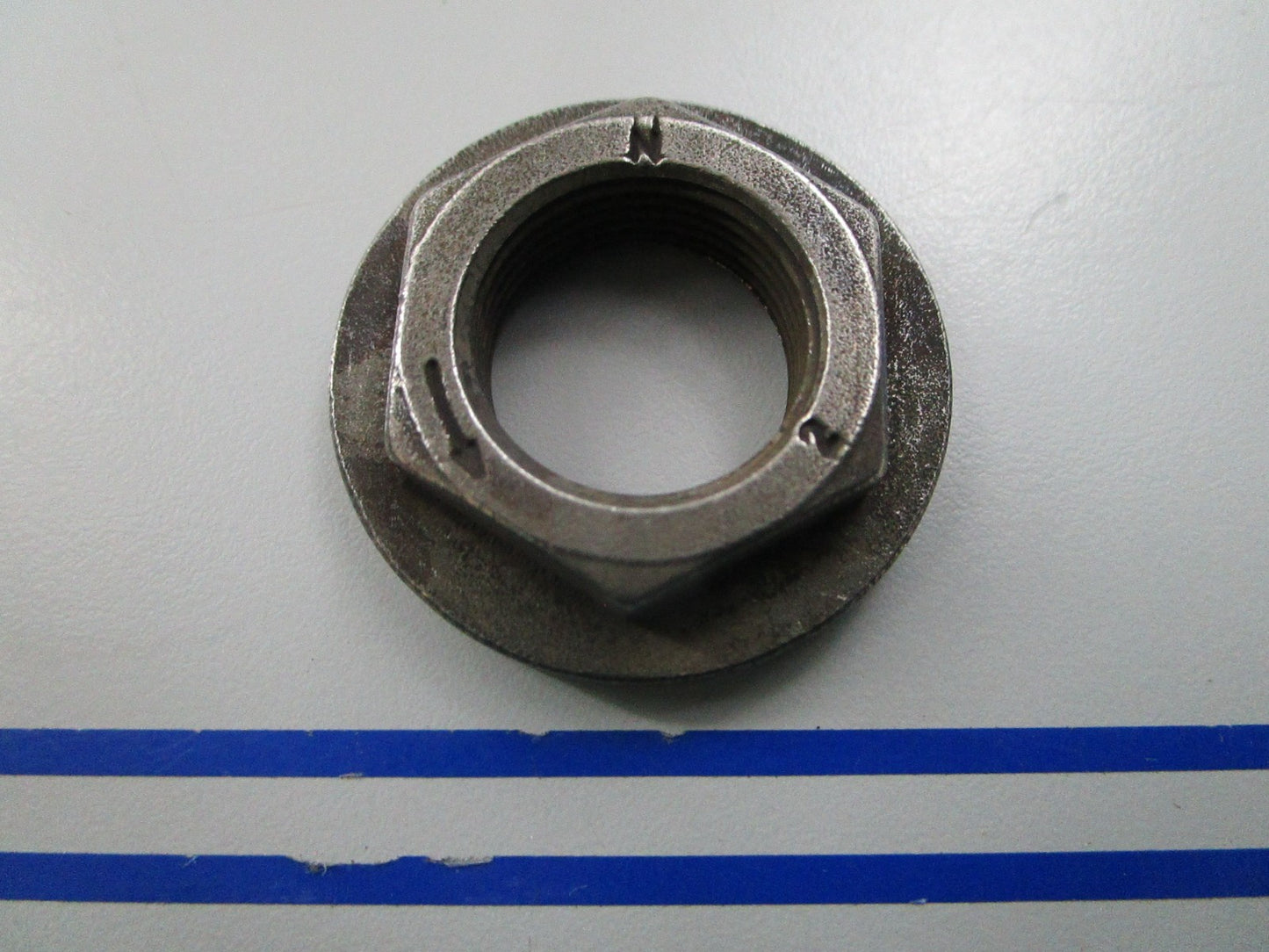 NEW OEM Volvo Penta 3852302 Nut 0810