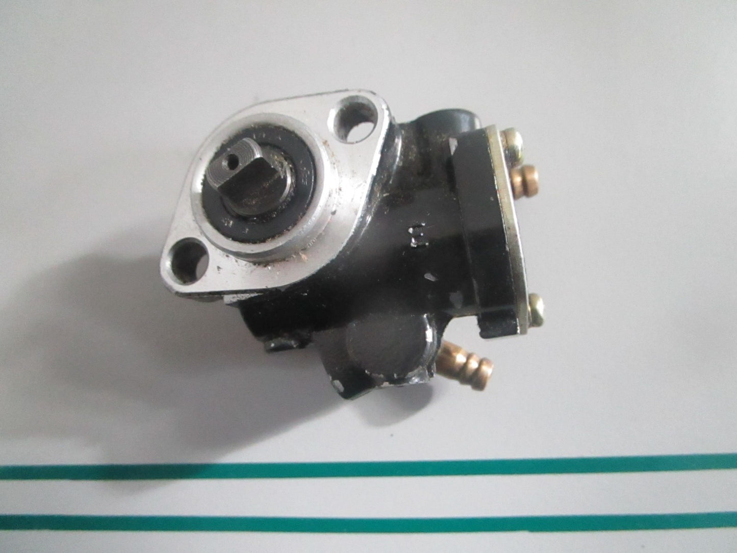NEW OEM 812690T1 Mercury Quicksilver Oil Injection Pump 0820