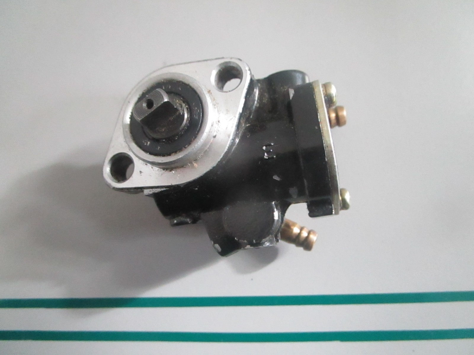 NEW OEM 812690T1 Mercury Quicksilver Oil Injection Pump 0820