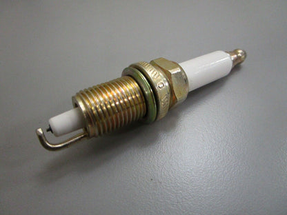 *NEW* 0820 Champion Spark Plug QC10WEPI 5010808