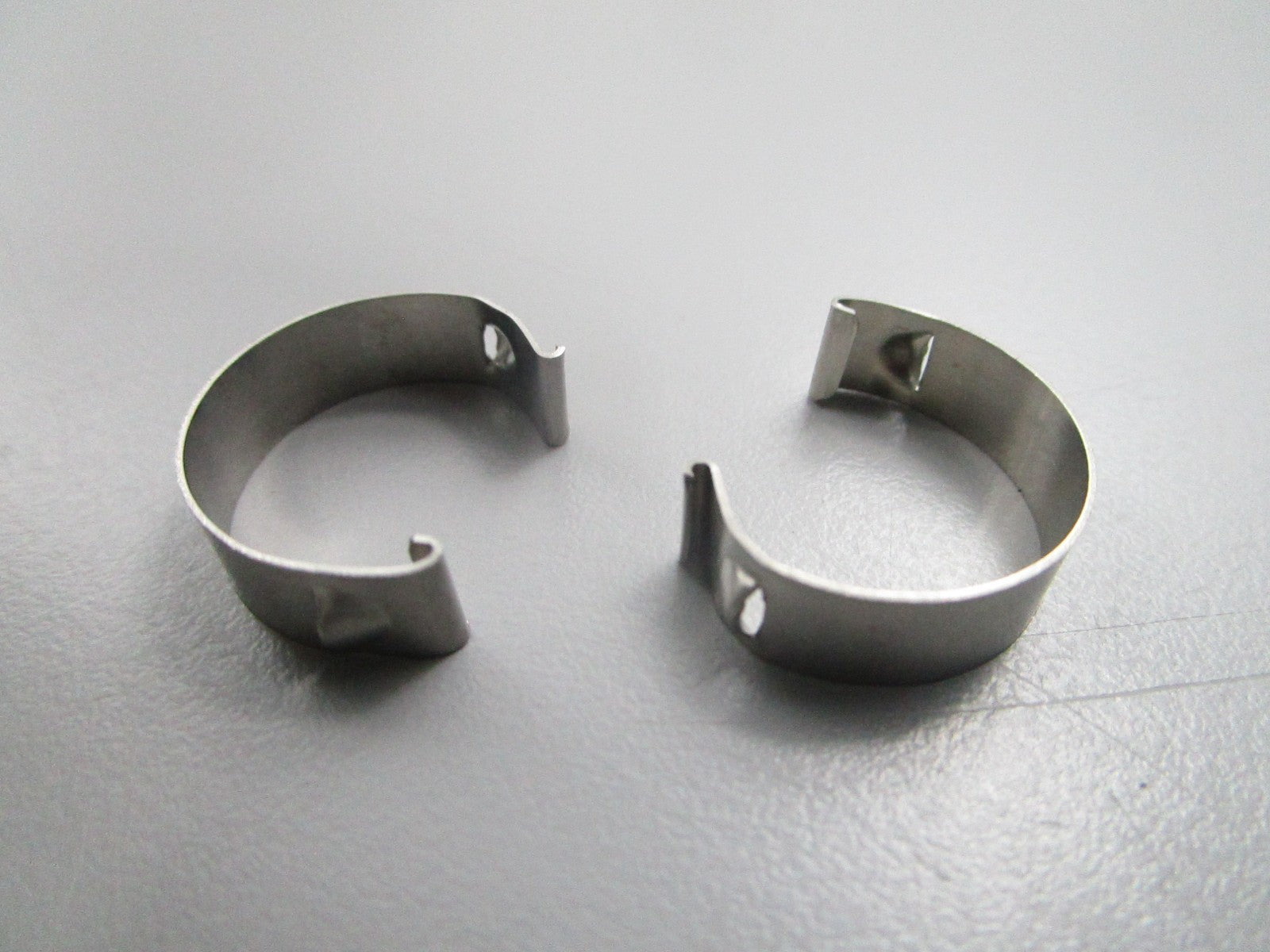 NEW OEM (LOT OF 2) 303596 0303596 OMC Johnson Evinrude Hose Clamp 0810